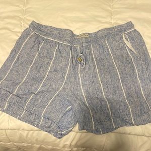 Linen shorts